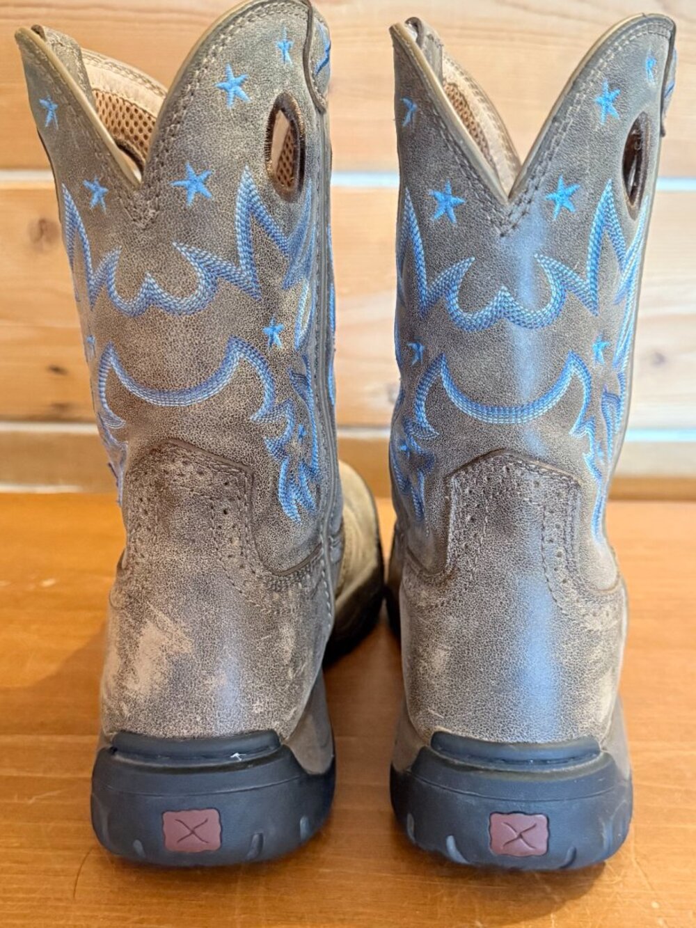 Twisted X pull-on leather distressed boots - brown with blue stars - Women's 9.5 - Picture 3 of 9